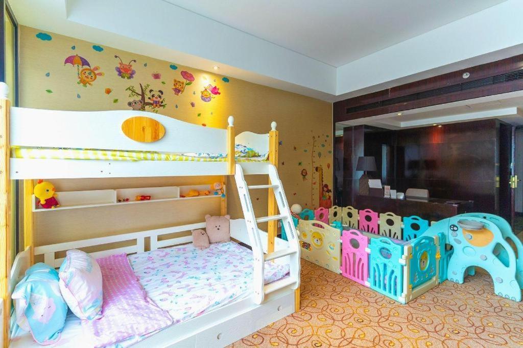 New Century Grand Hotel Xuzhou Exterior photo